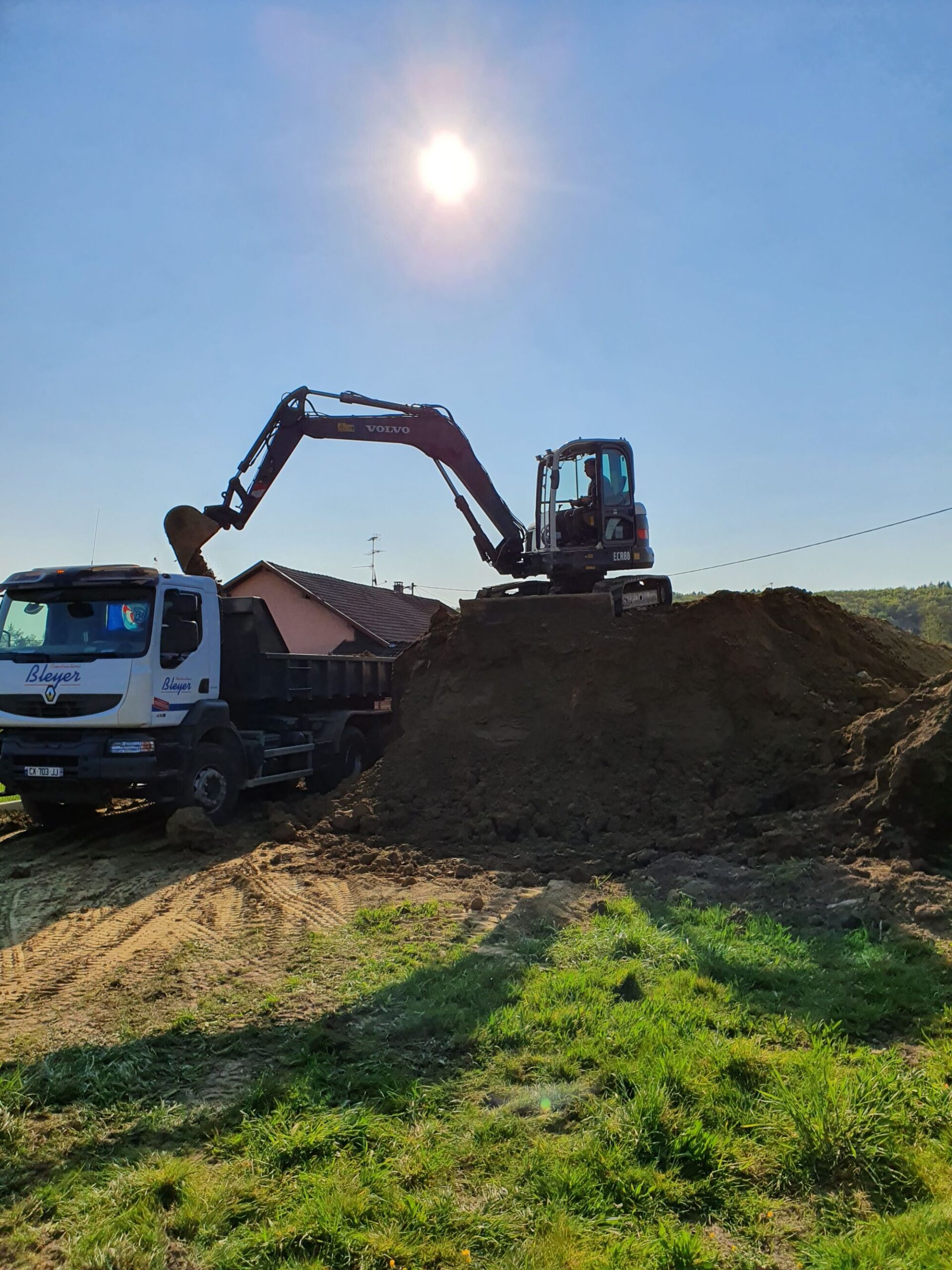 ENGINS07 SCALED | C&B Aménagement Des travaux de terrassement, aménagement extérieur et VRD réalisés par des professionnels Riedisheim