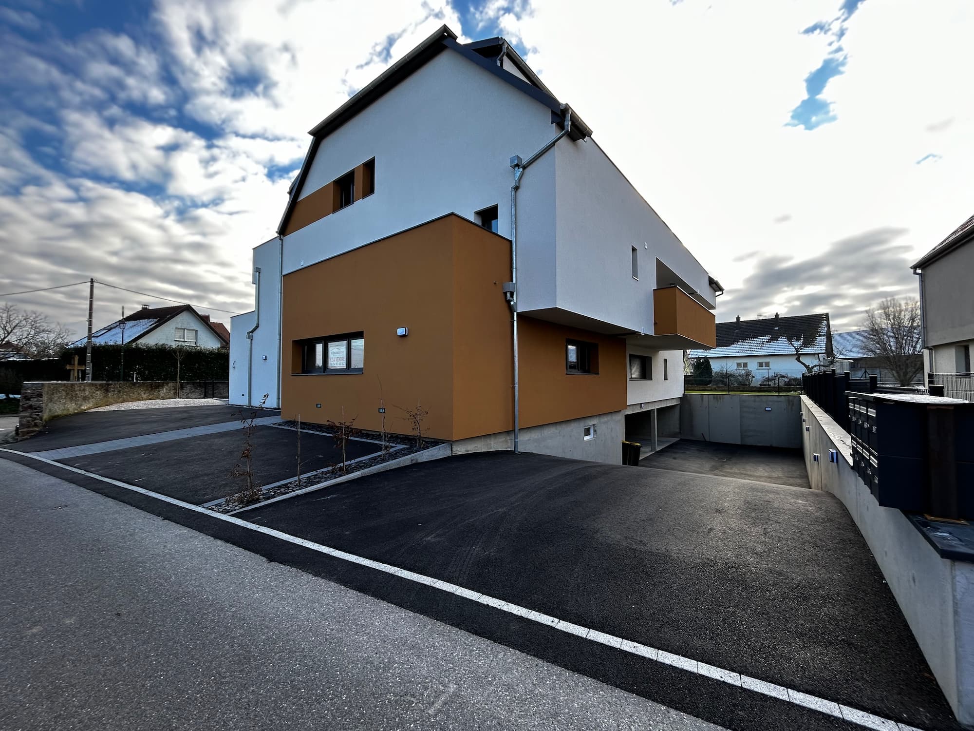 PAVAGE_DALLAGE_ENROBE3 | C&B Aménagement Entreprise d’aménagement extérieur et création de murs sur mesure à côté de Saint-Louis dans le Sundgau Montbéliard 0